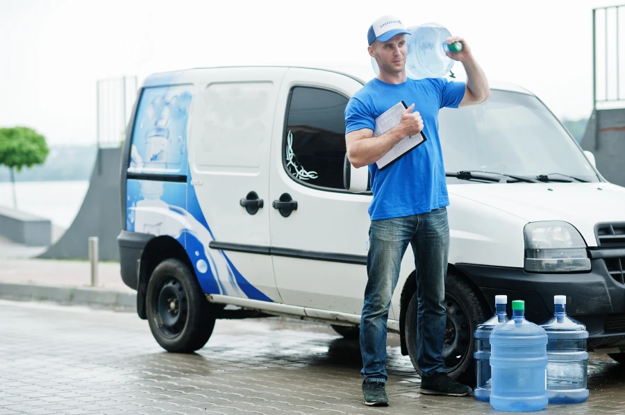 Camion et matériel de My Plumber prêts pour une intervention de dépannage d'urgence